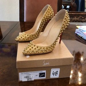 Christian Louboutin SZ 37 Gold Glitter Spikes